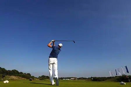 Golfari Roope Kakon urakka alkaa Sardiniassa: "Tämä antaa paljon osviittaa" Golfari Roope Kakon urakka alkaa Sardiniassa: ”Tämä antaa paljon osviittaa”