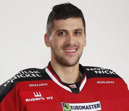 Porin Ässät näpäytti Andreas Bernardin siirron hätäisiä uutisoijia – ”Tiemme olisivat eronneet joka tapauksessa”
