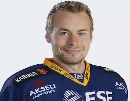 Karalahti Pelicansin Liigajoukkueeseen Karalahti Pelicansin Liigajoukkueeseen