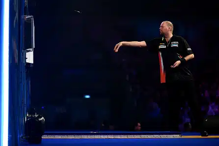 Darts-huippu herkistyi MM-kisoissa: ”Tämän parempaa paikkaa ei ole”