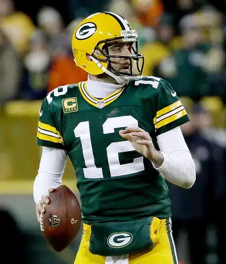 Rodgers syötti neljä touchdownia – Packers karkasi Giantsilta