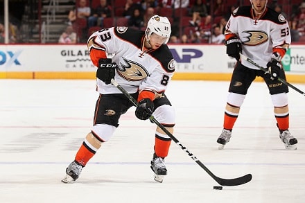 Kalle Kossila syötti tärkeän maalin - Anaheim aloitti reissun vakuuttavalla voitolla Kalle Kossila syötti tärkeän maalin – Anaheim aloitti reissun vakuuttavalla voitolla