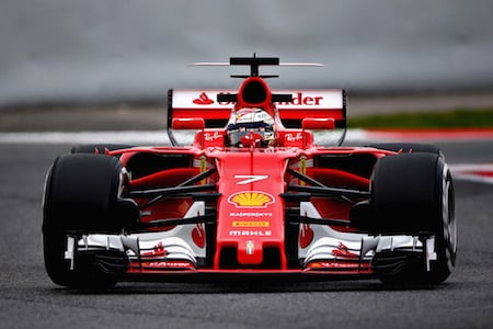 Kimi Räikkösen vauhti hurmaa, lähestyi Hamiltonin kärkiaikaa! Kimi Räikkösen vauhti hurmaa, lähestyi Hamiltonin kärkiaikaa!
