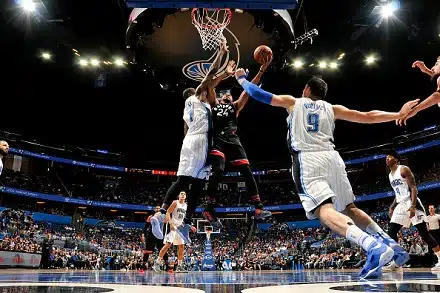 ”Kaikki ovat vihaisia, kaikki ovat turhautuneita” – NBA:n huippujoukkueen alamäelle jatkoa