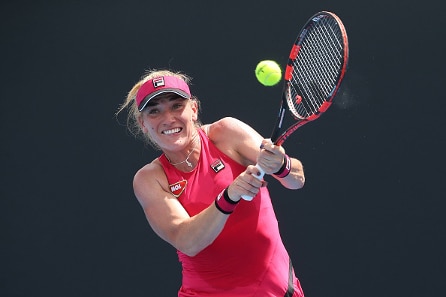 Makea tennismestaruus: kaatoi loppuottelussa nelinpeliparinsa