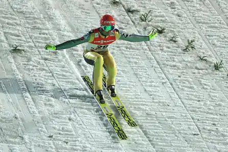 Janne Ahonen on toistaiseksi sivussa maajoukkueesta
