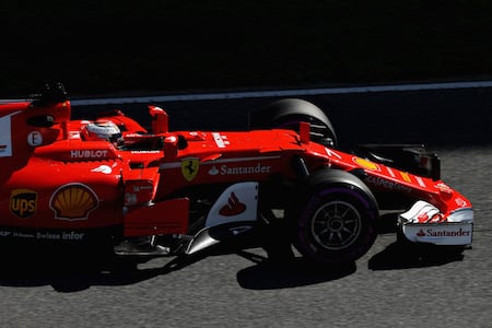 Kimi Räikkönen aiheutti pientä draamaa Monzassa Kimi Räikkönen aiheutti pientä draamaa Monzassa