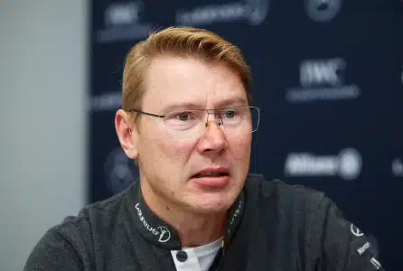 Harkitseeko Mika Häkkinen paluuta kilvanajoon? ”Vain voittaakseni”
