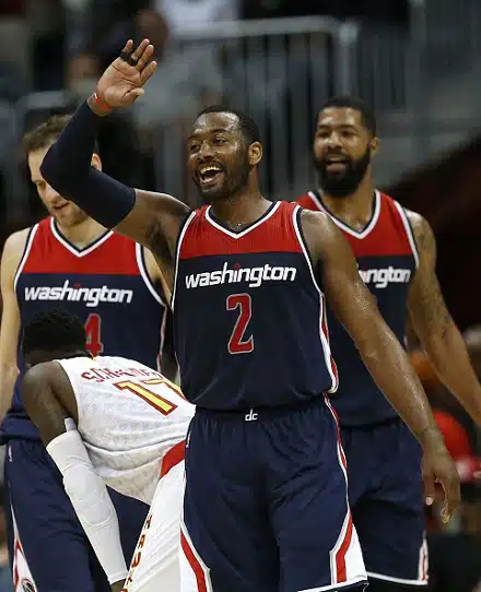 John Wall hurjasteli Wizardsin toiselle kierrokselle
