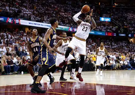 NBA-mestarin pelipaitaan tulee rengasvalmistajan mainos