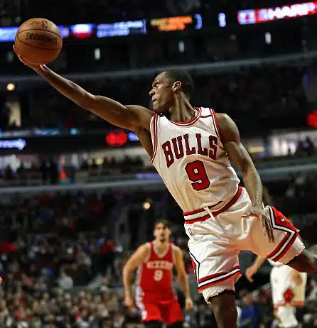 NBA-tähti Rajon Rondo loukkaantui pahaan aikaan