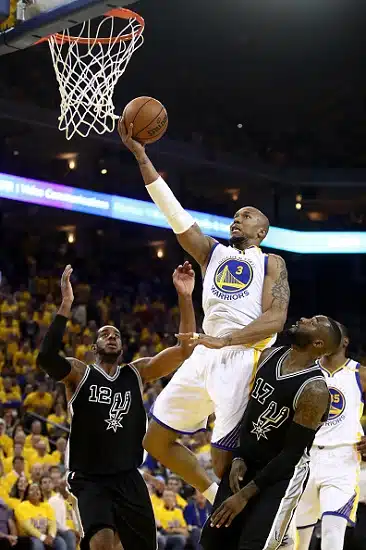 Totaaliset murskajaiset – NBA:n runkosarjan ykkösjoukkue jyrää kohti finaalia