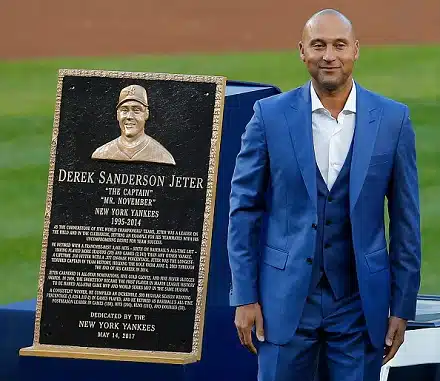 ”Nyt lyöntivuorossa number two, Derek Jeter” – New York Yankees jäädytti seuraikonin numeron