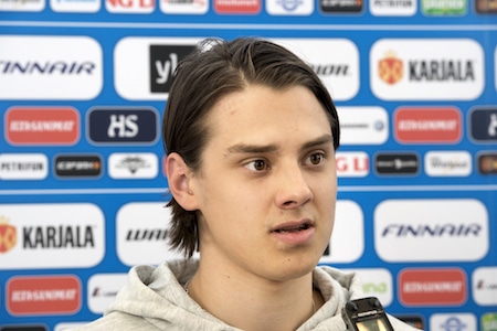 Sebastian Aho ei halunnut puhua tuomareista – ”Ei se ole mun homma viheltää”