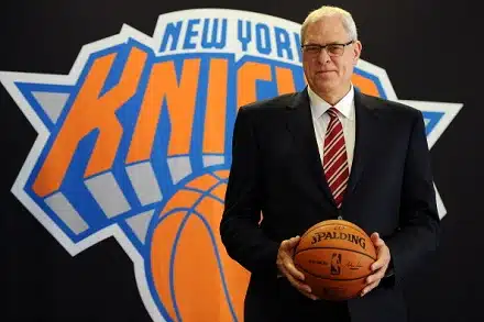 New York Knicksin ja koripallon suuren legendan tiet eroavat