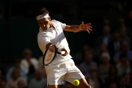 Roger Federer marssi Wimbledonin finaaliin