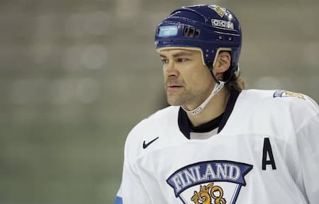 Teppo Numminen hehkuttaa Tapparan miehiä – uskoo NHL:n olympiapaluuseen Teppo Numminen hehkuttaa Tapparan miehiä – uskoo NHL:n olympiapaluuseen