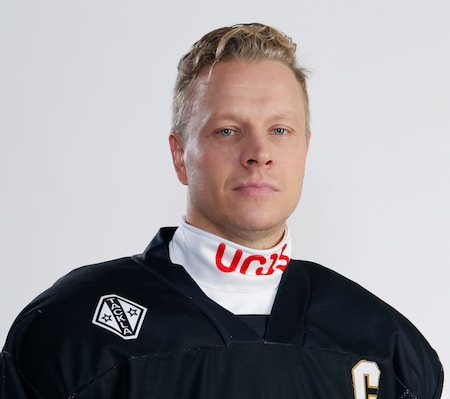 Päähän kohdistunut taklaus toi Lasse Kukkoselle pelikieltoa Päähän kohdistunut taklaus toi Lasse Kukkoselle pelikieltoa