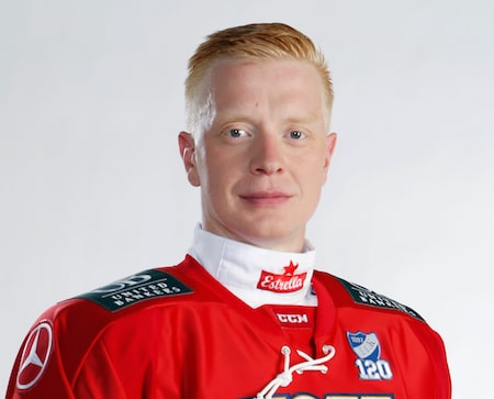 IL: HIFK-ikoni Lennart Petrell paljasti, mitä hän sanoi Lasse Kukkoselle ottelun jälkeen IL: HIFK-ikoni Lennart Petrell paljasti, mitä hän sanoi Lasse Kukkoselle ottelun jälkeen