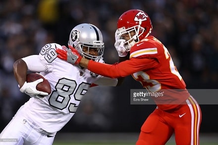 Oakland Raiders katkaisi tappioputkensa viimeisen sekunnin touchdownilla