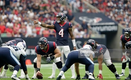 NFL-joukkueelle valtava takaisku – upeasti pelanneen pelinrakentajan kausi paketissa