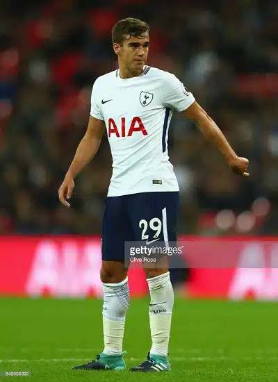 Tottenhamin keskikenttäpelaaja nostettiin Englannin miehistöön