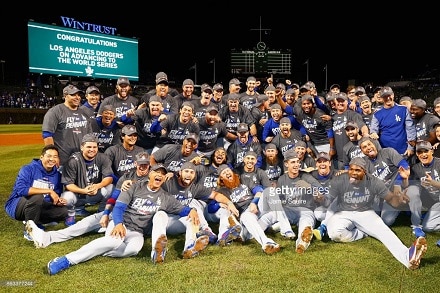 Los Angeles Dodgers eteni World Seriesiin 29 vuoden tauon jälkeen