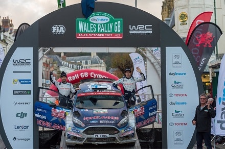 ”Ihan hyvä kausi vaikka kultaan tietysti tähdättiin” – Teemu Suninen WRC2-luokassa pronssille