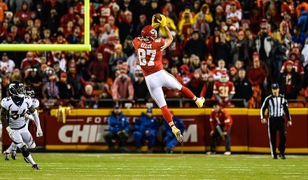 Vastustaja menetti pallon viisi kertaa – Kansas City Chiefs palasi voittokantaan