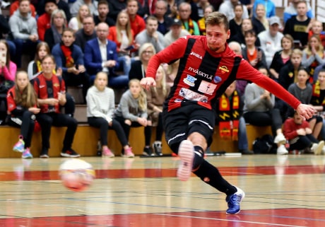 Mico Martic nimesi Suomelta 15 pelaajaa MM-karsintaturnaukseen