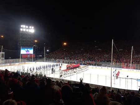HIFK pesi Jokerit ulkojäätapahtumassa HIFK pesi Jokerit ulkojäätapahtumassa