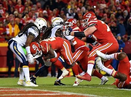 Kansas City Chiefsille ja Detroit Lionsille huipputärkeät voitot