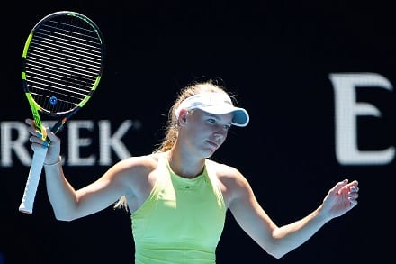 Uskomaton nousu! – Wozniacki katsoi jo jyrkänteen reunalta syvän kuilun pohjalle