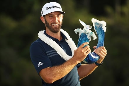 Dustin Johnson juhli Havaijilla – laittoi lähes 400 metristä kupin reunaan