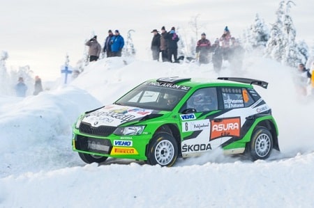 Pietarinen dominoi Tunturi-rallia avauspäivänä