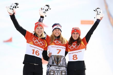 Tshekkinainen teki olympiahistoriaa - kultaa kahdessa eri lajissa Tshekkinainen teki olympiahistoriaa – kultaa kahdessa eri lajissa