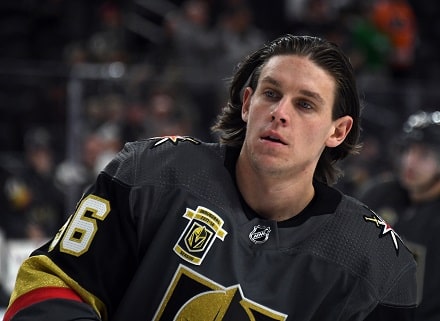 Paareilla kaukalosta - Erik Haula loukkaantui pahan näköisesti Paareilla kaukalosta – Erik Haula loukkaantui pahan näköisesti