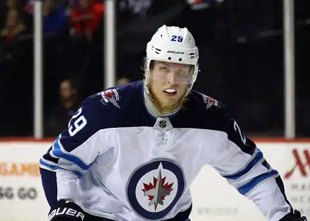 Aamulehti: NHL-tähti Patrik Laineelta tyly viesti Tapparalle