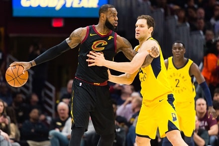 LeBron hurjasteli Clevelandin tasoihin