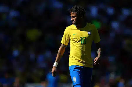 Video: Neymarilta häikäisevä maali paluuottelussa Brasilian paidassa!
