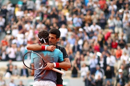 ”En ajattele tennistä juuri nyt” – pettynyt Djokovic ei tiedä jatkosuunnitelmiaan