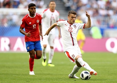 Paikkoja, mutta ei maaleja – Costa Rica ja Serbia 0-0 -tilanteessa tauolle