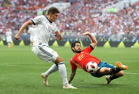 Espanjan Gerard Piquelta käsivirhe, Venäjä iski rankkarista