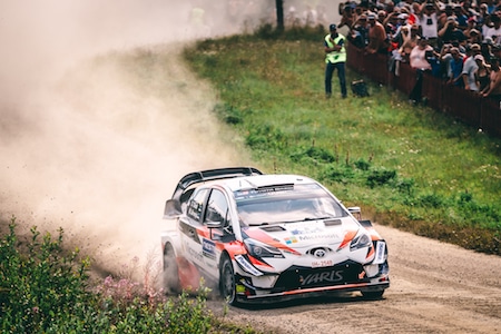 Ott Tänak voitti Jyväskylän MM-rallin, Latvalan mieletön taistelu johti podiumille