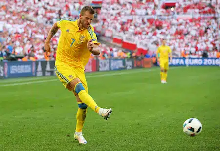 Ukraina voittoon Kansojen liigassa tyhjän katsomon edessä
