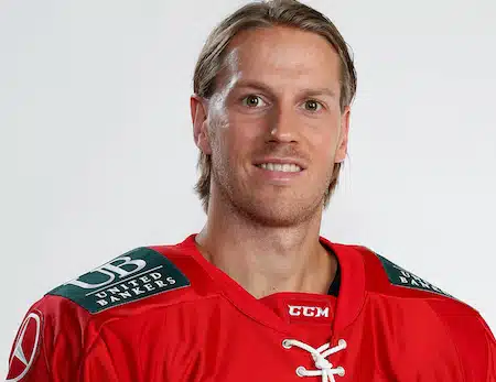 HIFK tarrasi kiinni välieräpaikkaan! Tähtihyökkääjä maalinteossa