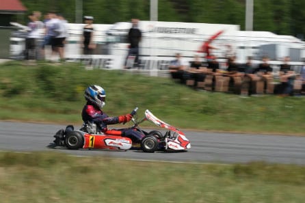 Kartingkuljettaja Juho Valtanen OK-luokan Suomen mestaruuteen Kartingkuljettaja Juho Valtanen OK-luokan Suomen mestaruuteen
