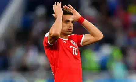 Serbia möhli mahdollisuutensa jalkapallon Nations Leaguessa