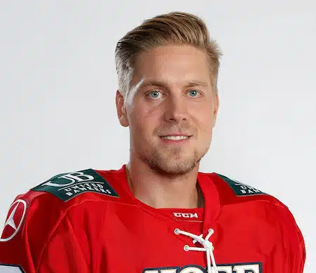 Oulussa hurja trilleri – onnekas osuma toi HIFK:n tasoihin