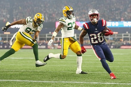 New England ja Houston venyttivät voittoputkiaan NFL:ssä